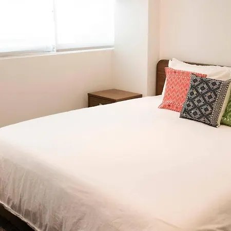 Renovated, Modern And Cozy Condesa Apt On Amsterdam Ave